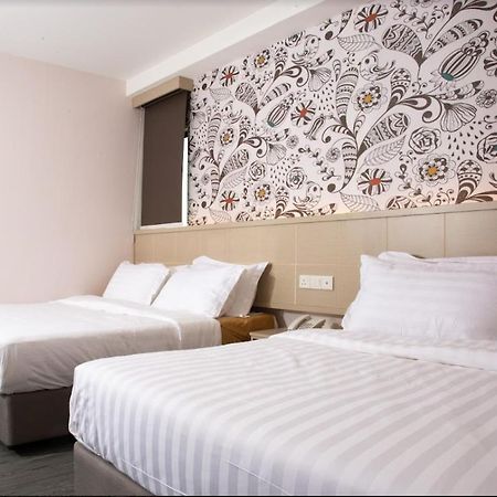 The Crown Hotel @ Klia Sepang Esterno foto